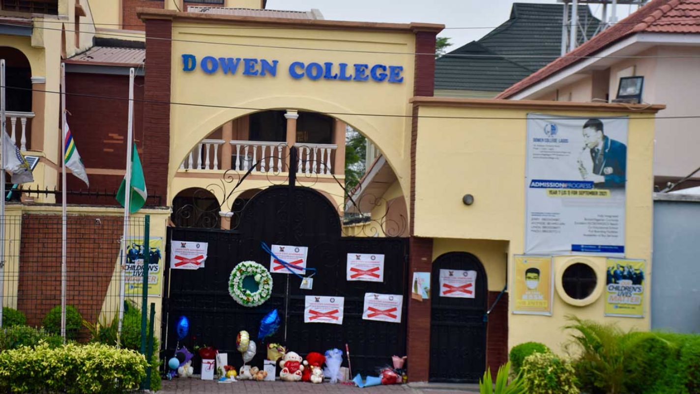 Dowen College Tuntut Perubahan Manajemen Sekolah